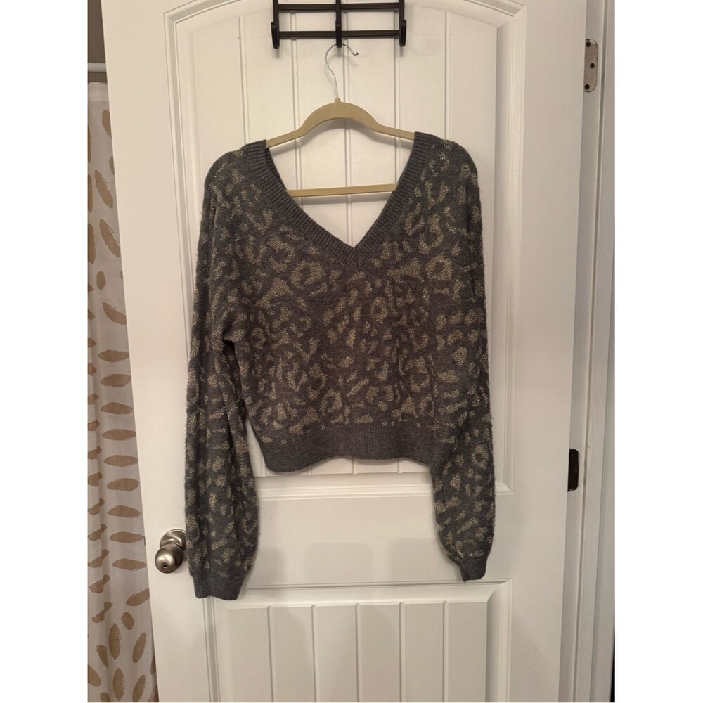 Cozy V-Neck Leopard Print Sweater - Gray & Cream - Picture 2 of 5